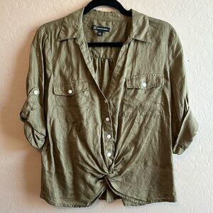 INC International Concepts green short sleeve twist front top size L